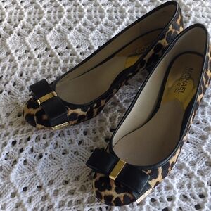 Leopard Pumps